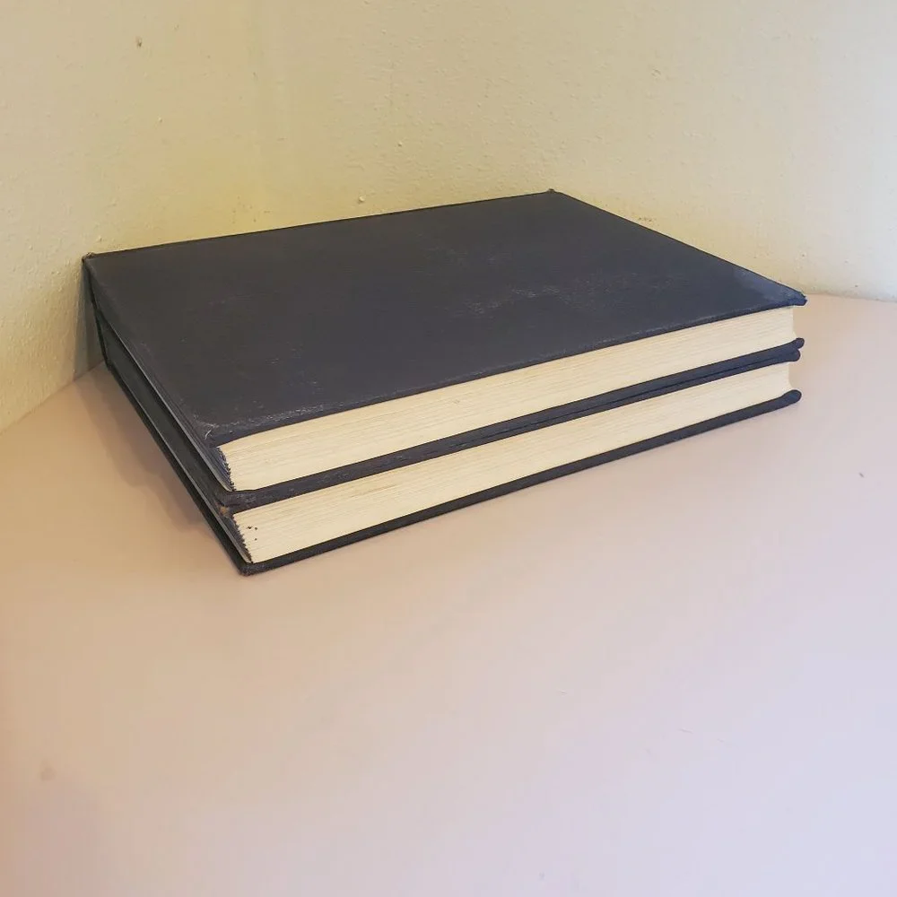 The Story Of The Bible Volumes 1 And 2 Waverley Book Co Staging‎ Decor Set